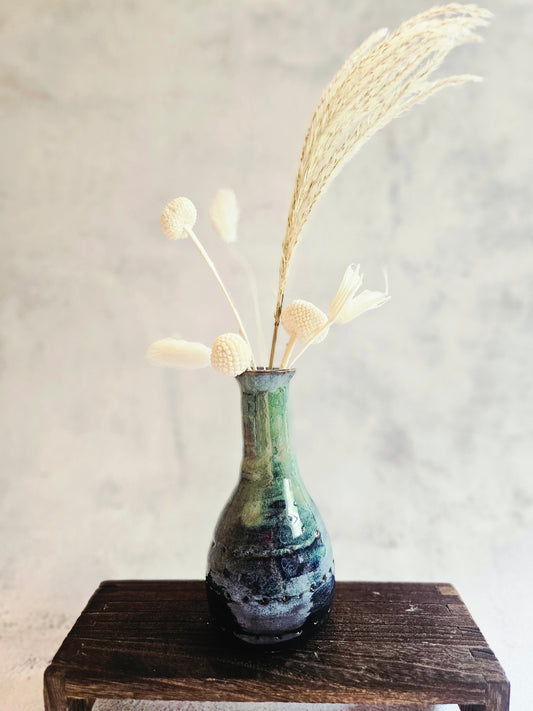 Bud vase
