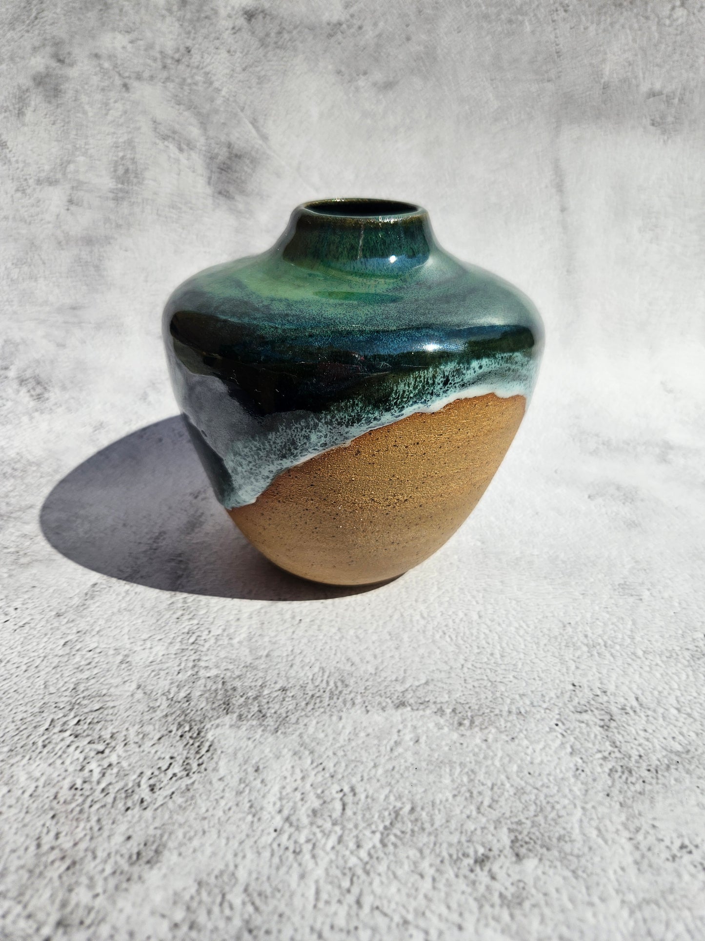 Medium vase